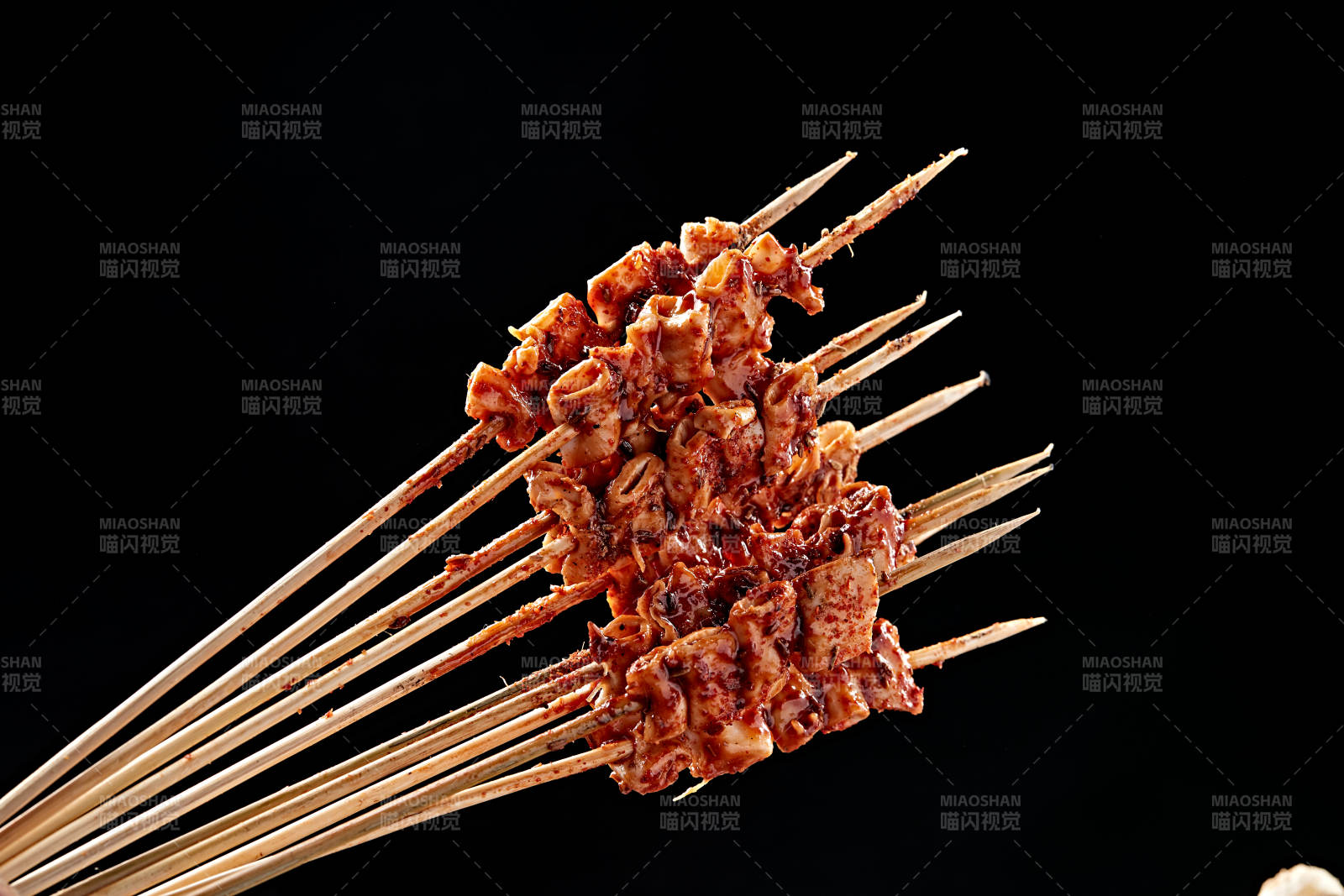 炭烤牛心管黄喉图片