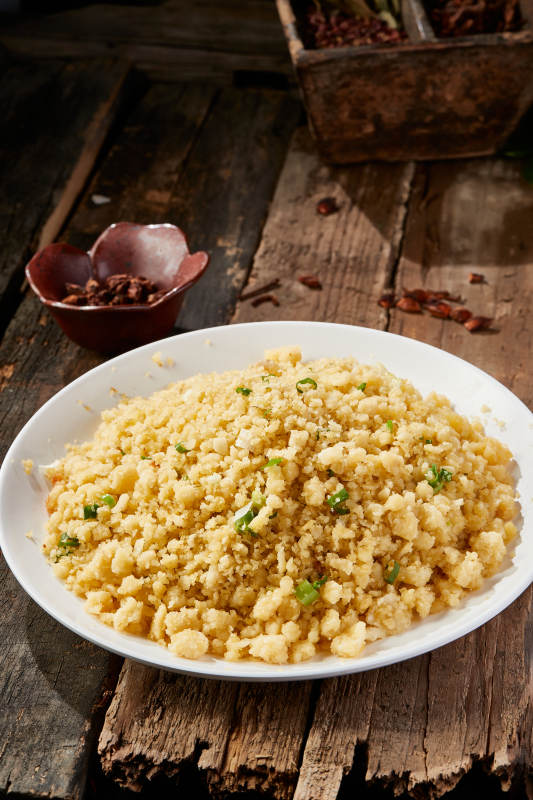 地方特色美食莜面炒傀儡图片