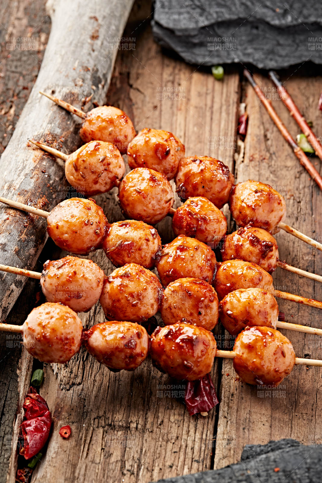 炭烤鱼丸虾丸图片