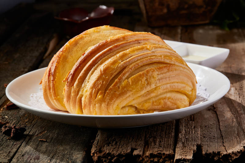 炼乳腐乳烘烤大花卷图片