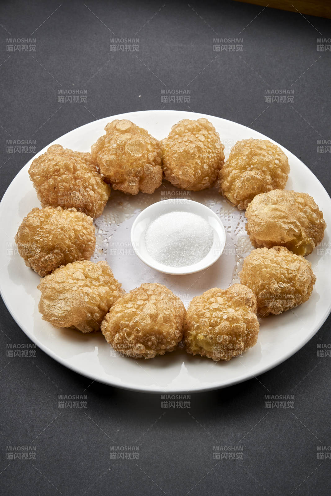 张家口地区张垣美食沾糖传统油炸黄糕图片