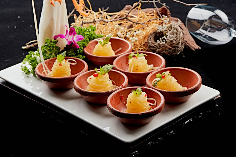 美味腌渍黄萝卜丝图片