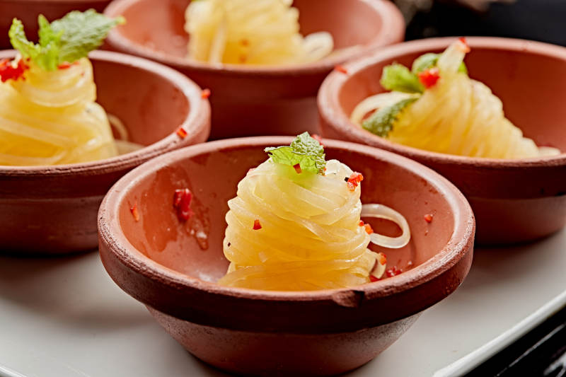 美味腌渍黄萝卜丝图片