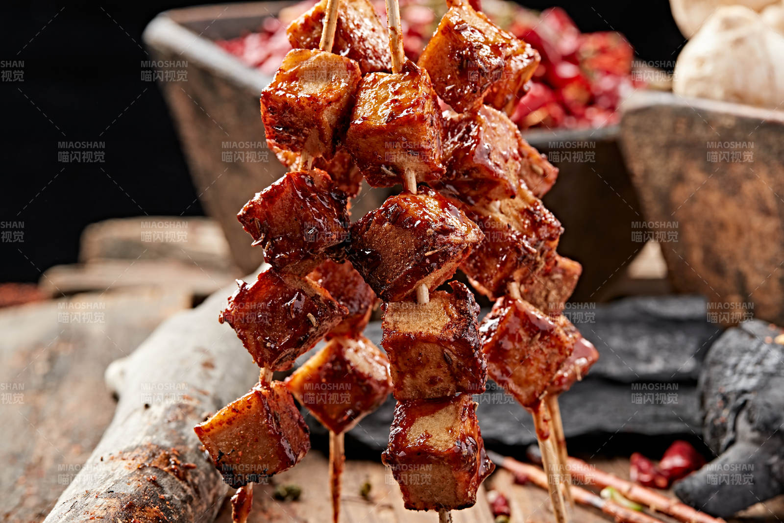 炭烤美味鱼豆腐图片