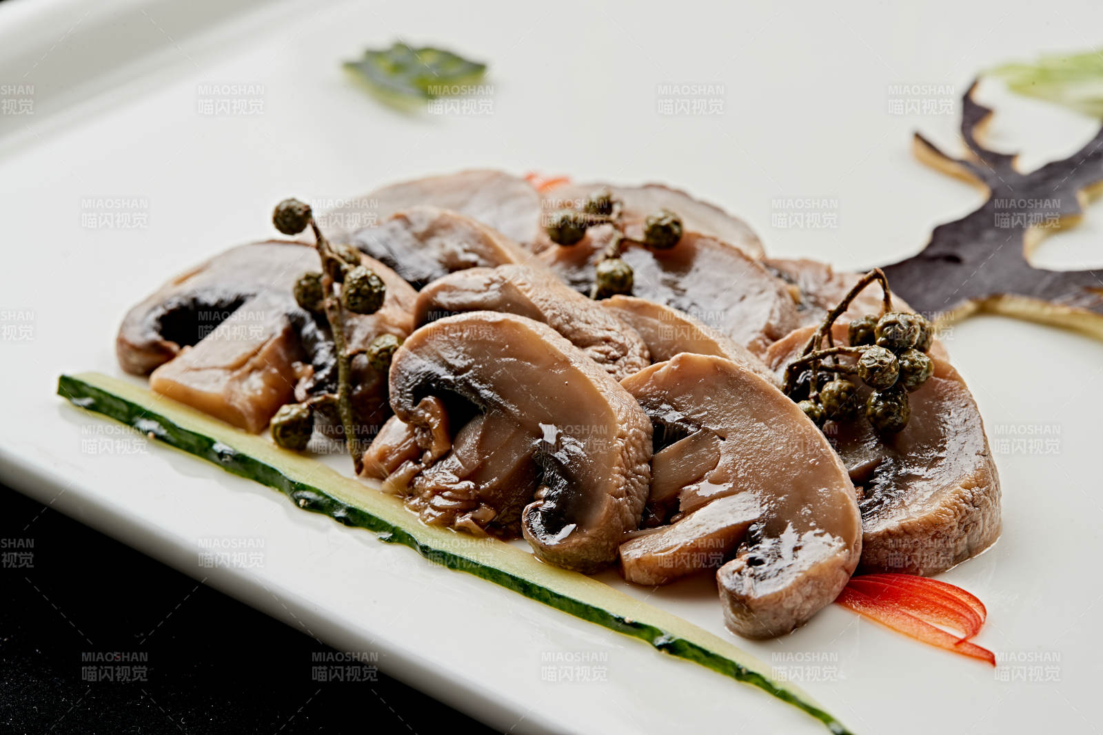 制作精美的艺术凉菜图片