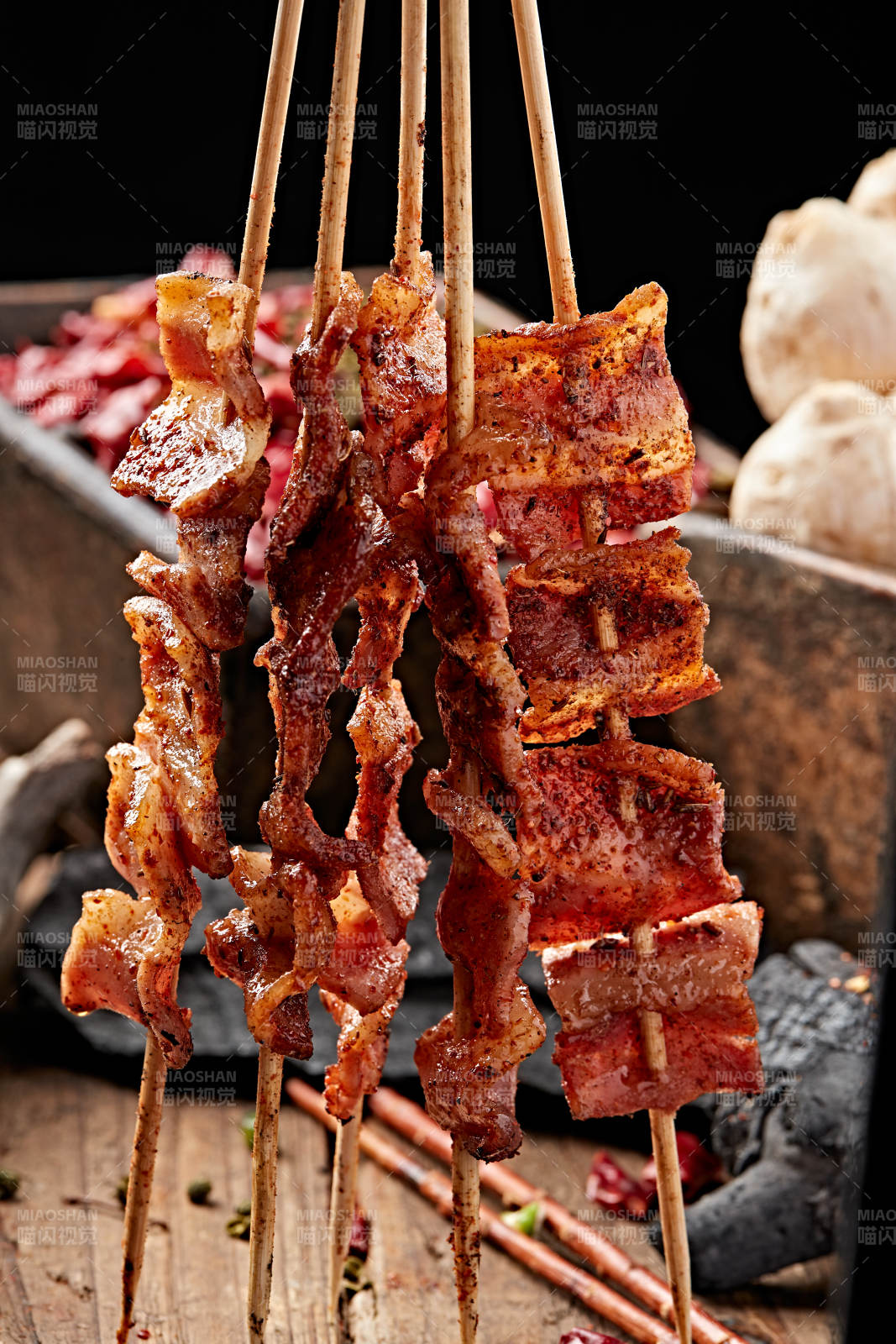 美味炭烤风味猪五花肉图片