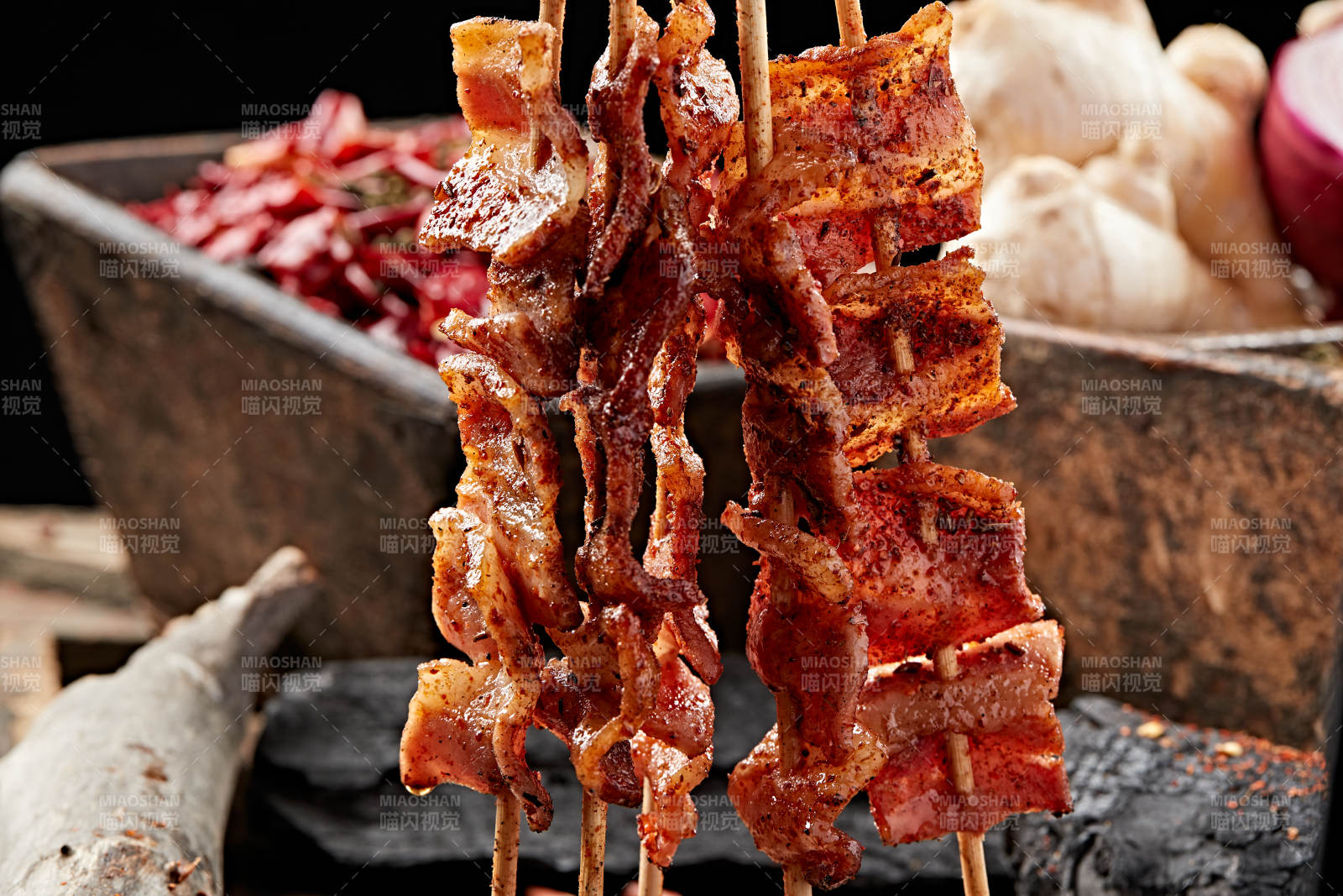 美味炭烤风味猪五花肉图片