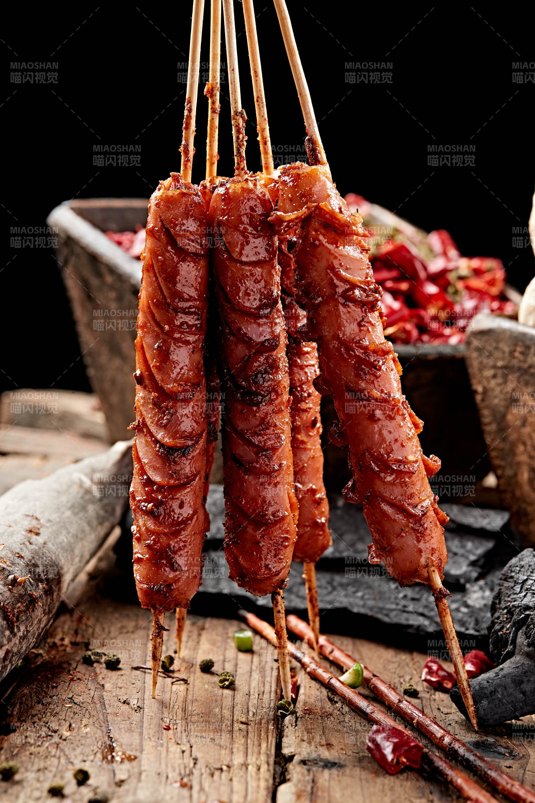 炭烤风味火腿肠图片