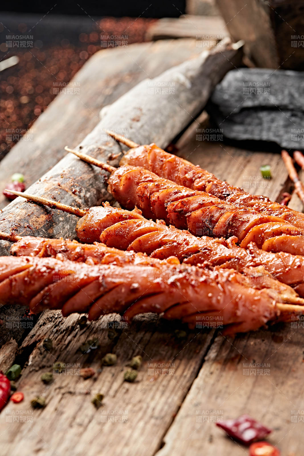 炭烤风味火腿肠图片