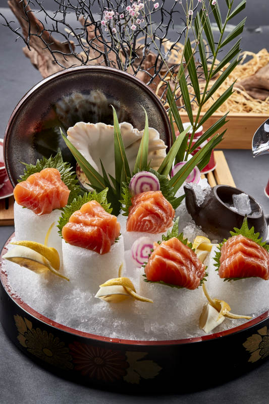 经典日料冰镇三文鱼刺身图片