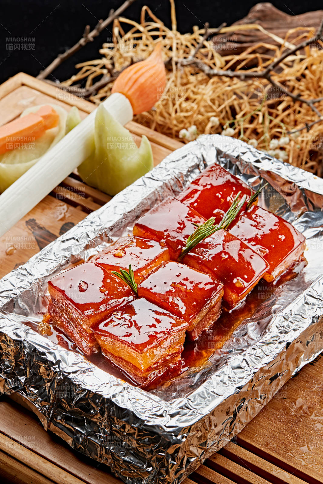 锡纸毛四方一品肉图片