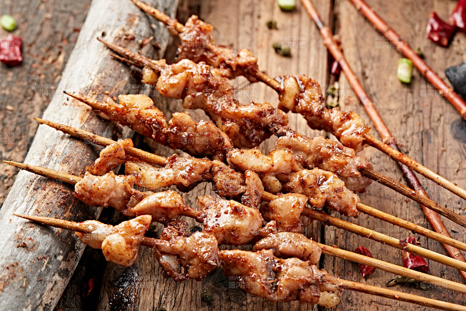 炭烤美味羊肉筋图片