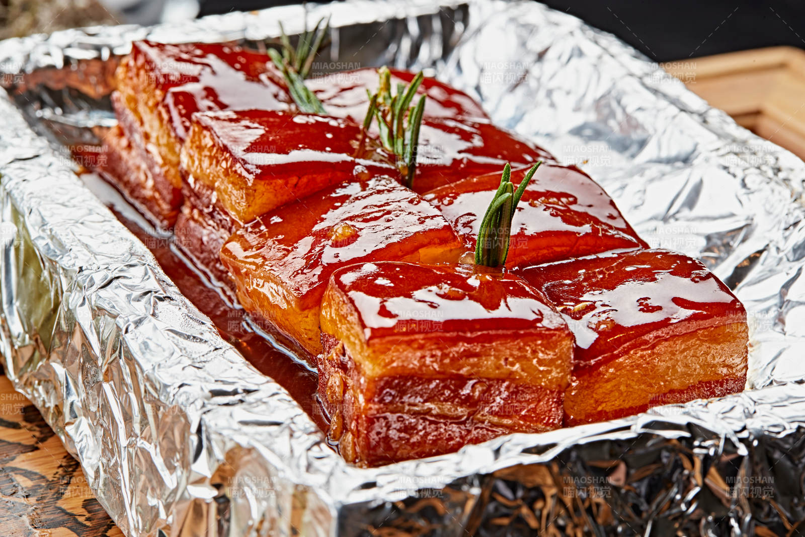 锡纸毛四方一品肉图片