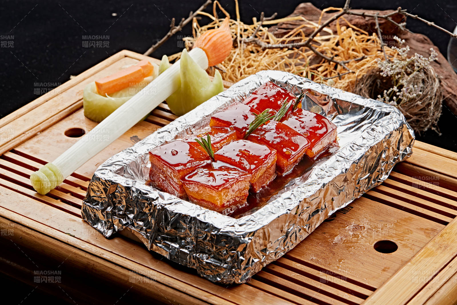 锡纸毛四方一品肉图片