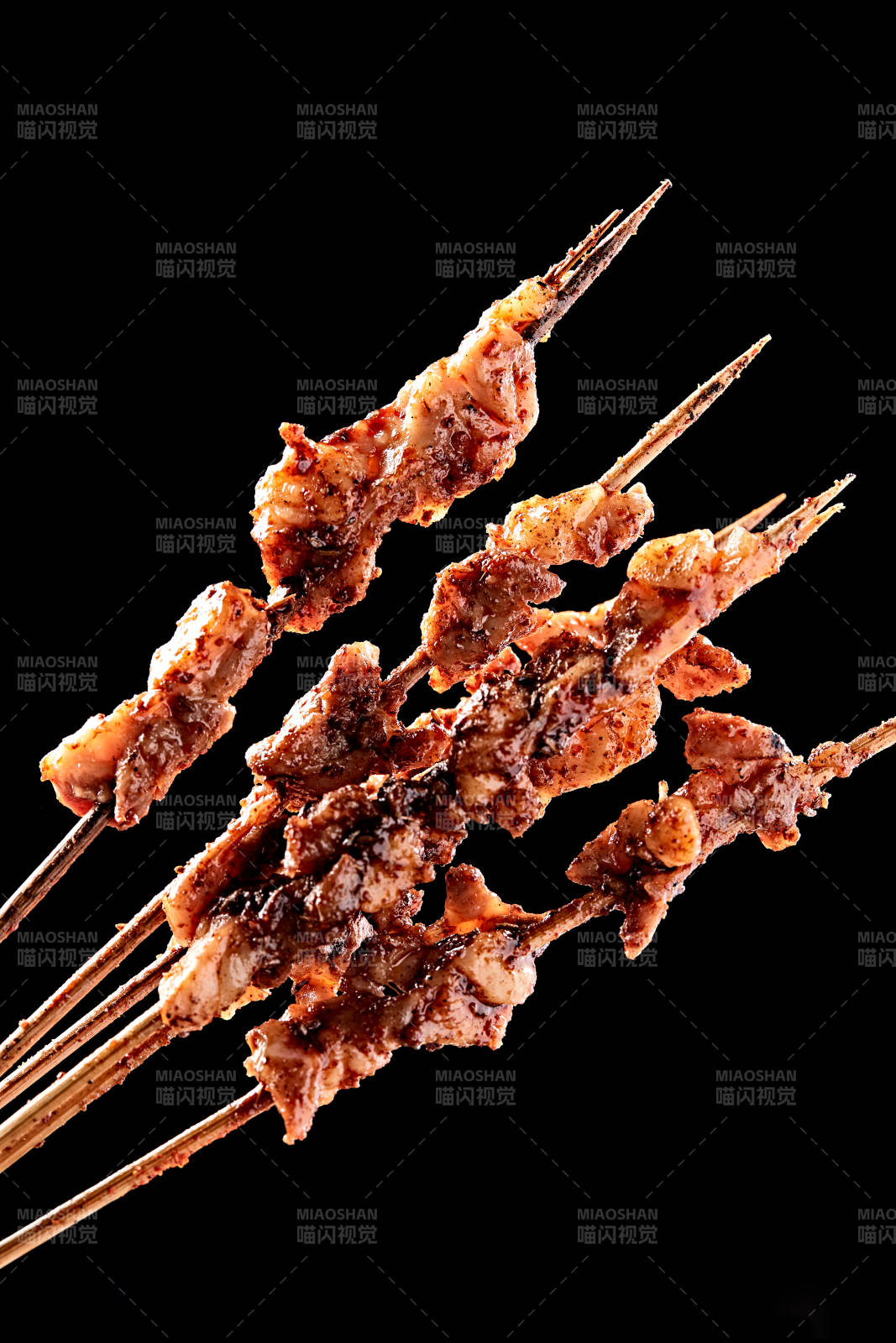 炭烤美味羊肉筋图片