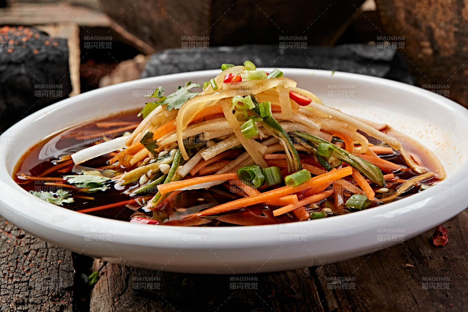 美味凉菜浇汁醋腌爽口三丝图片