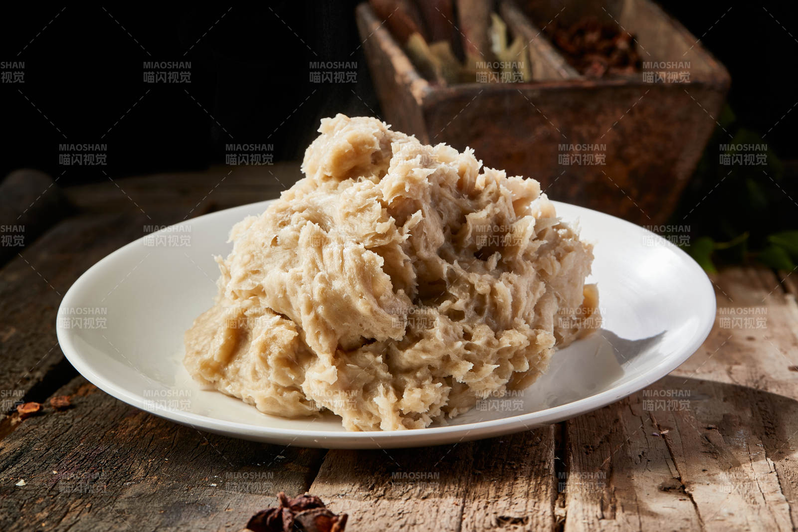 地方特色美食莜面拿糕图片