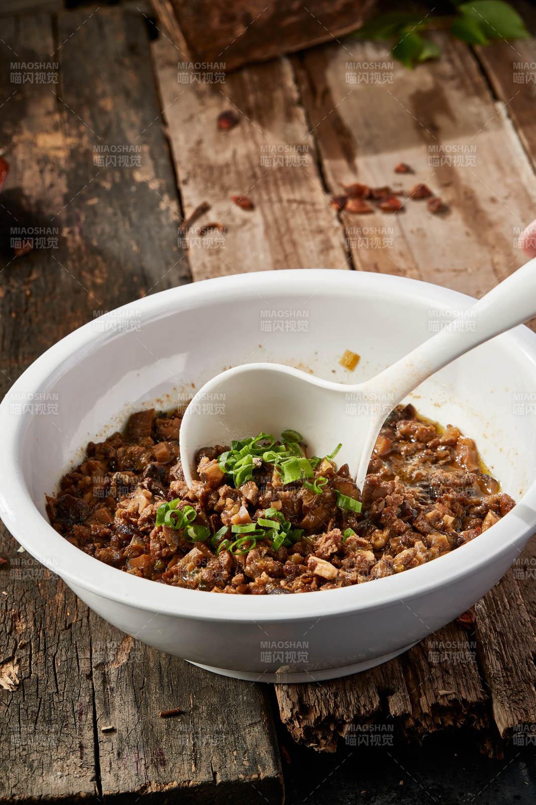 拌面肉臊子图片