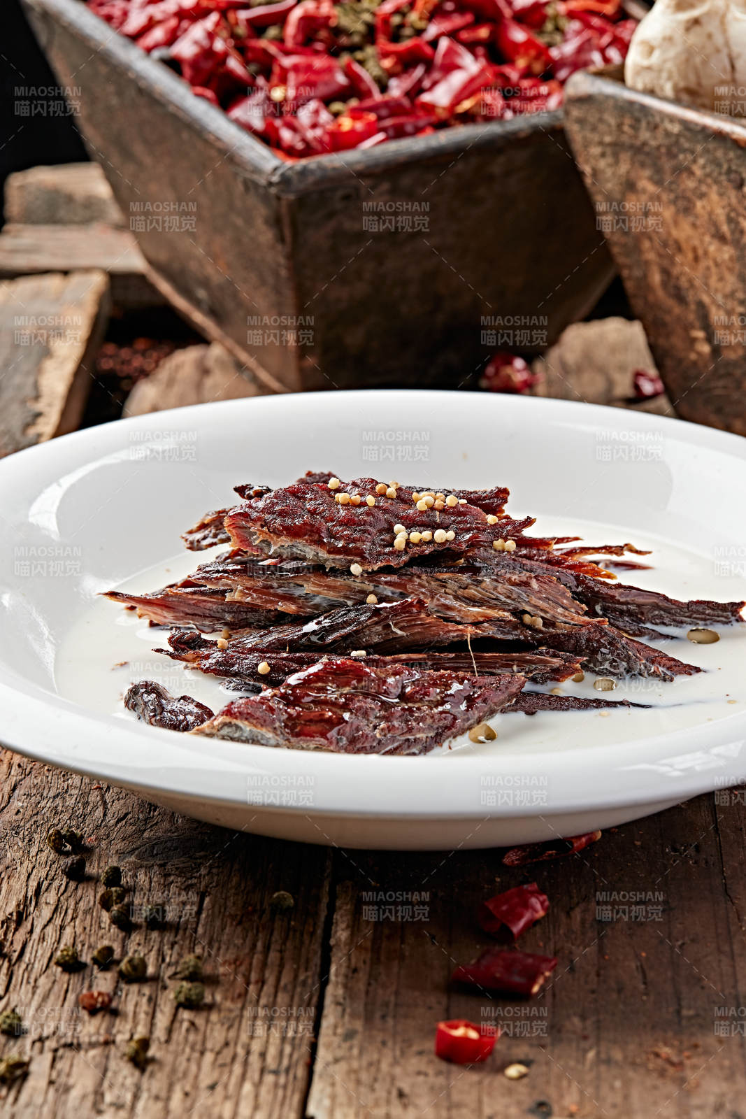 草原老酸奶泡蒙式风干牛肉图片