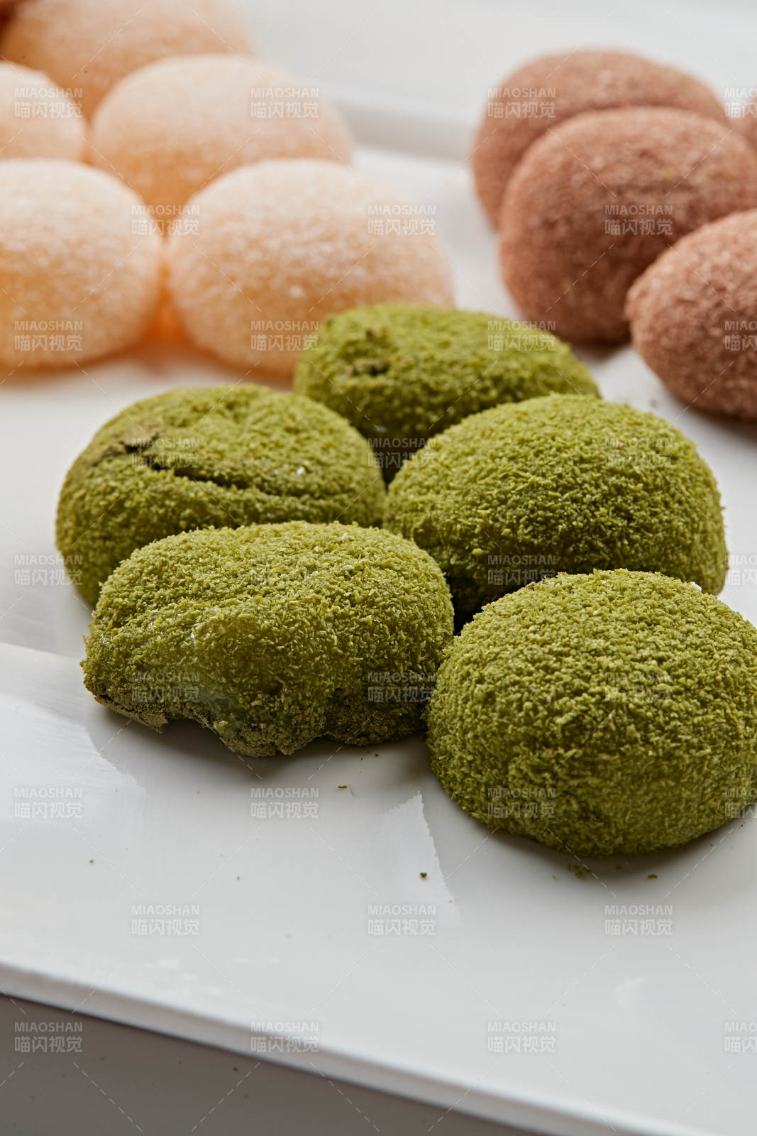 三色雪媚娘图片