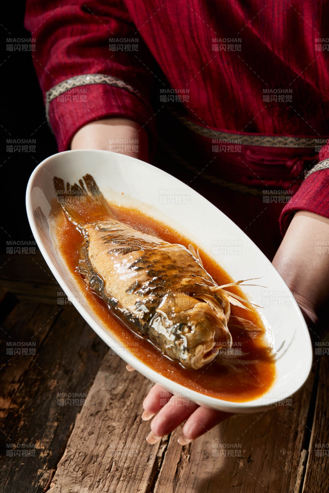 红烧野生湖鱼图片