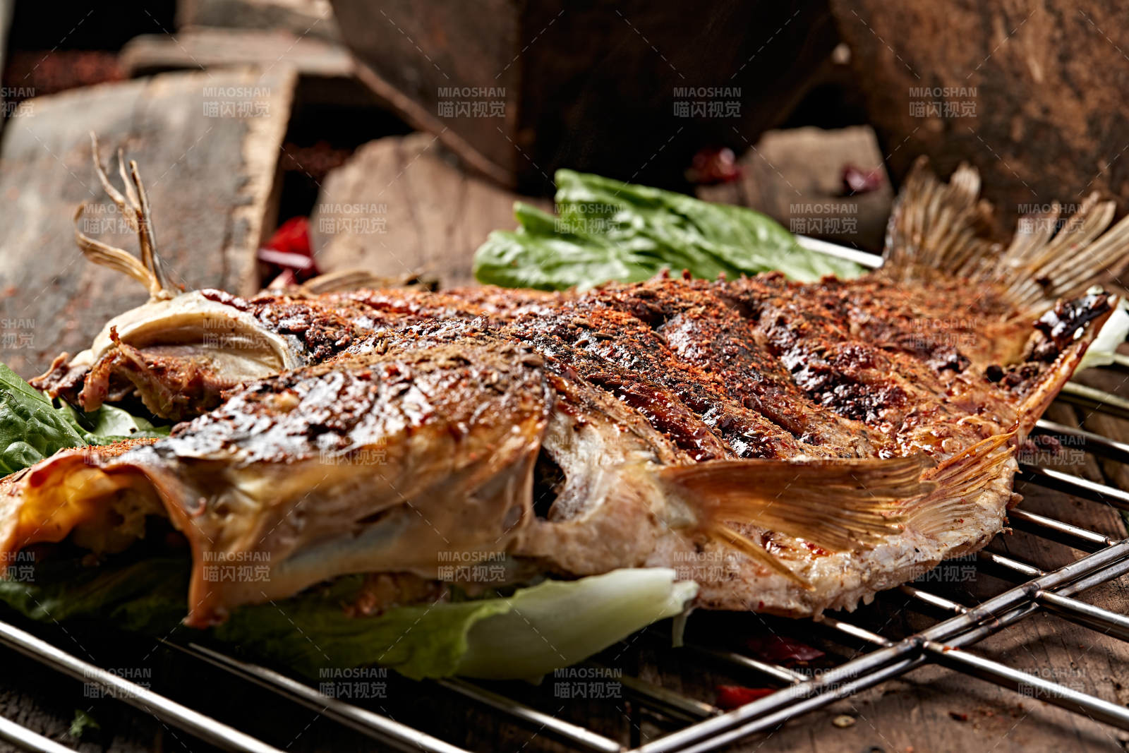 烧烤香辣烤鱼图片