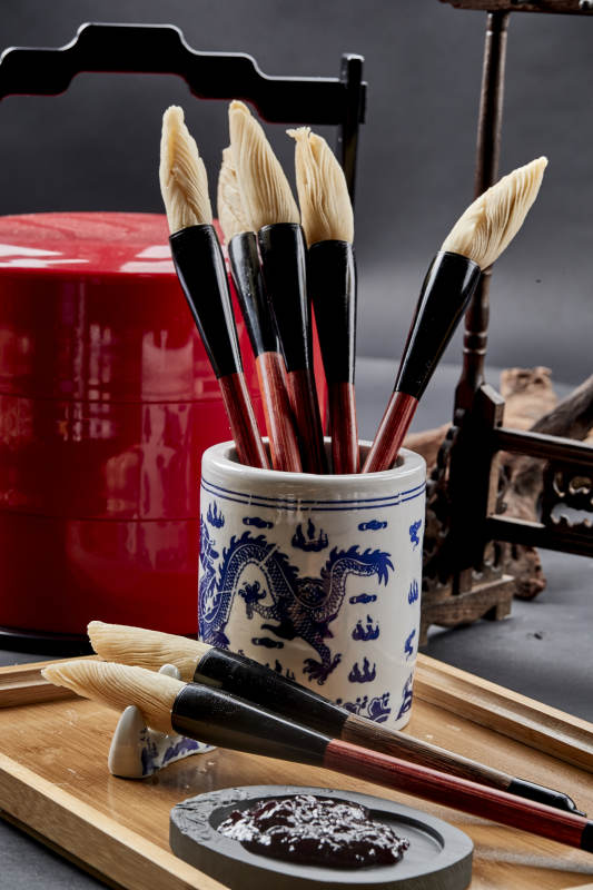 充满文化韵味的创意美食毛笔酥图片