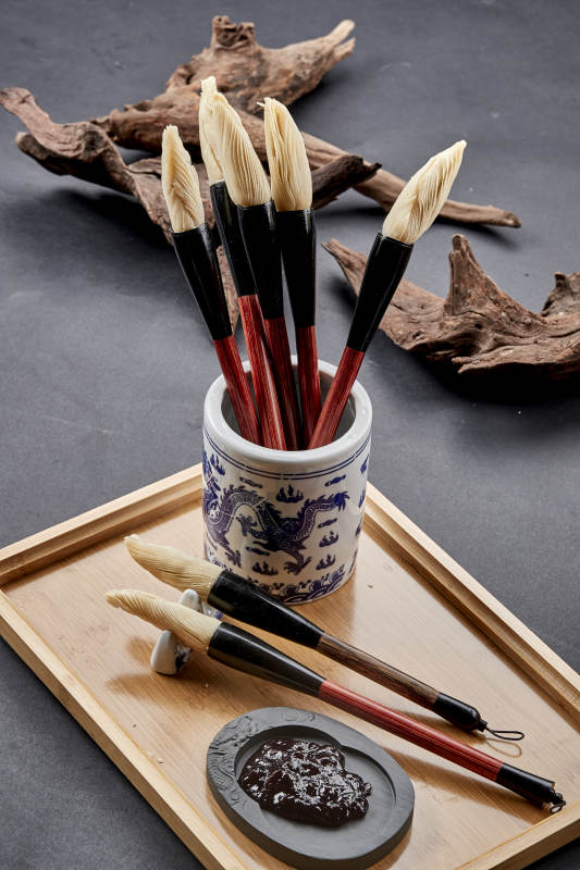 充满文化韵味的创意美食毛笔酥图片