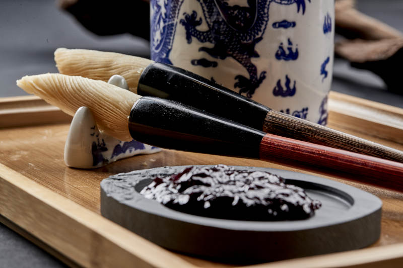 充满文化韵味的创意美食毛笔酥图片