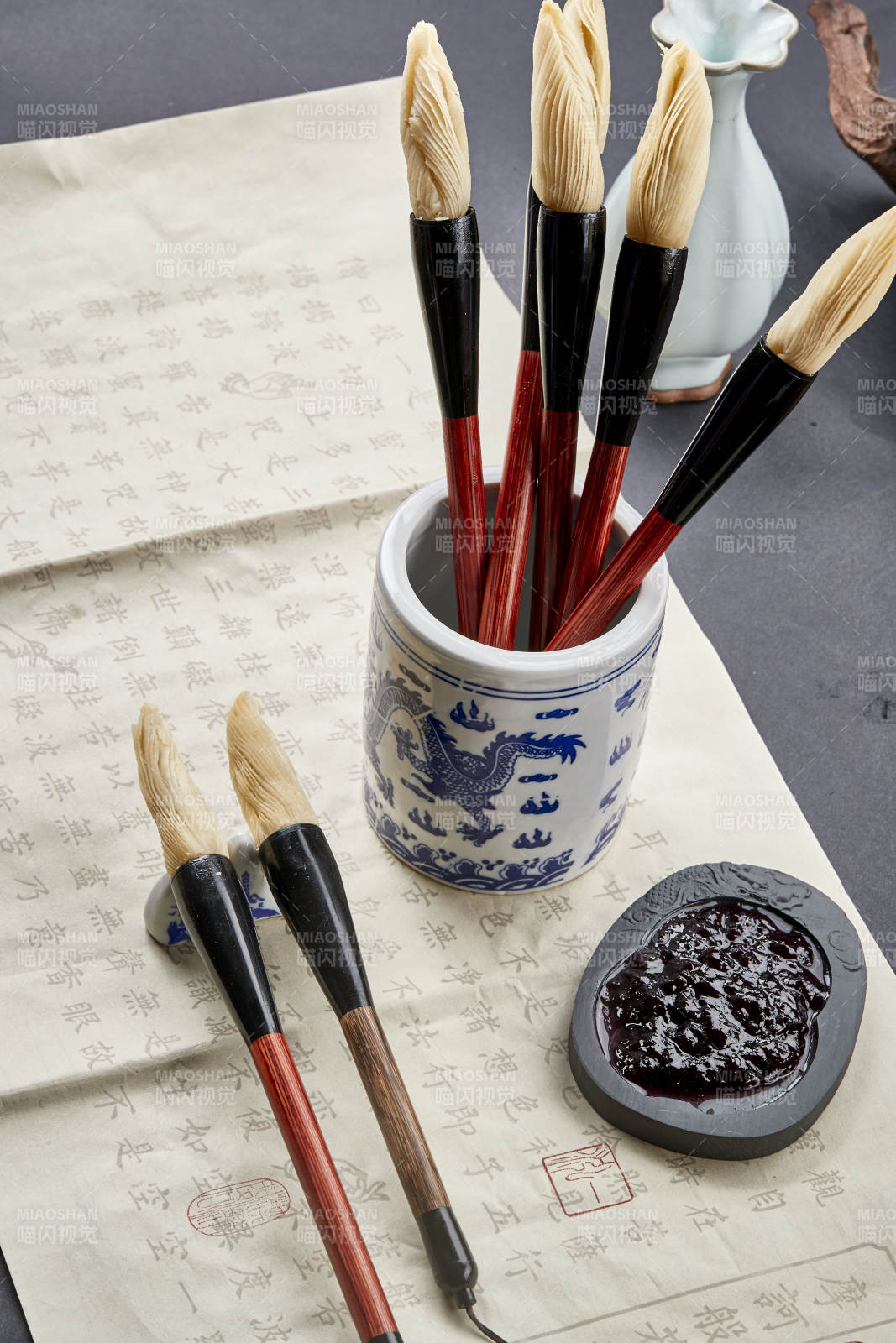 充满文化韵味的创意美食毛笔酥图片