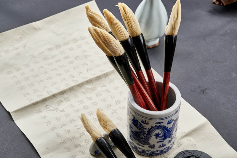 充满文化韵味的创意美食毛笔酥图片