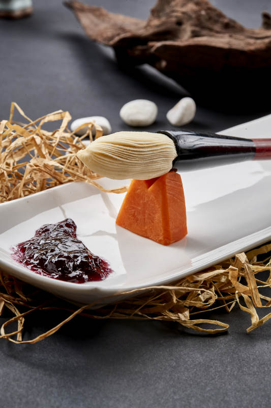 充满文化韵味的创意美食毛笔酥图片