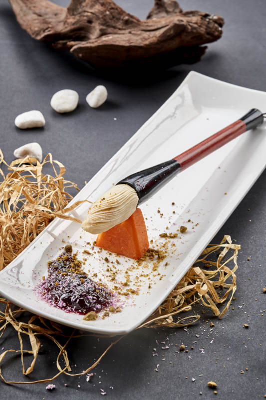 充满文化韵味的创意美食毛笔酥图片