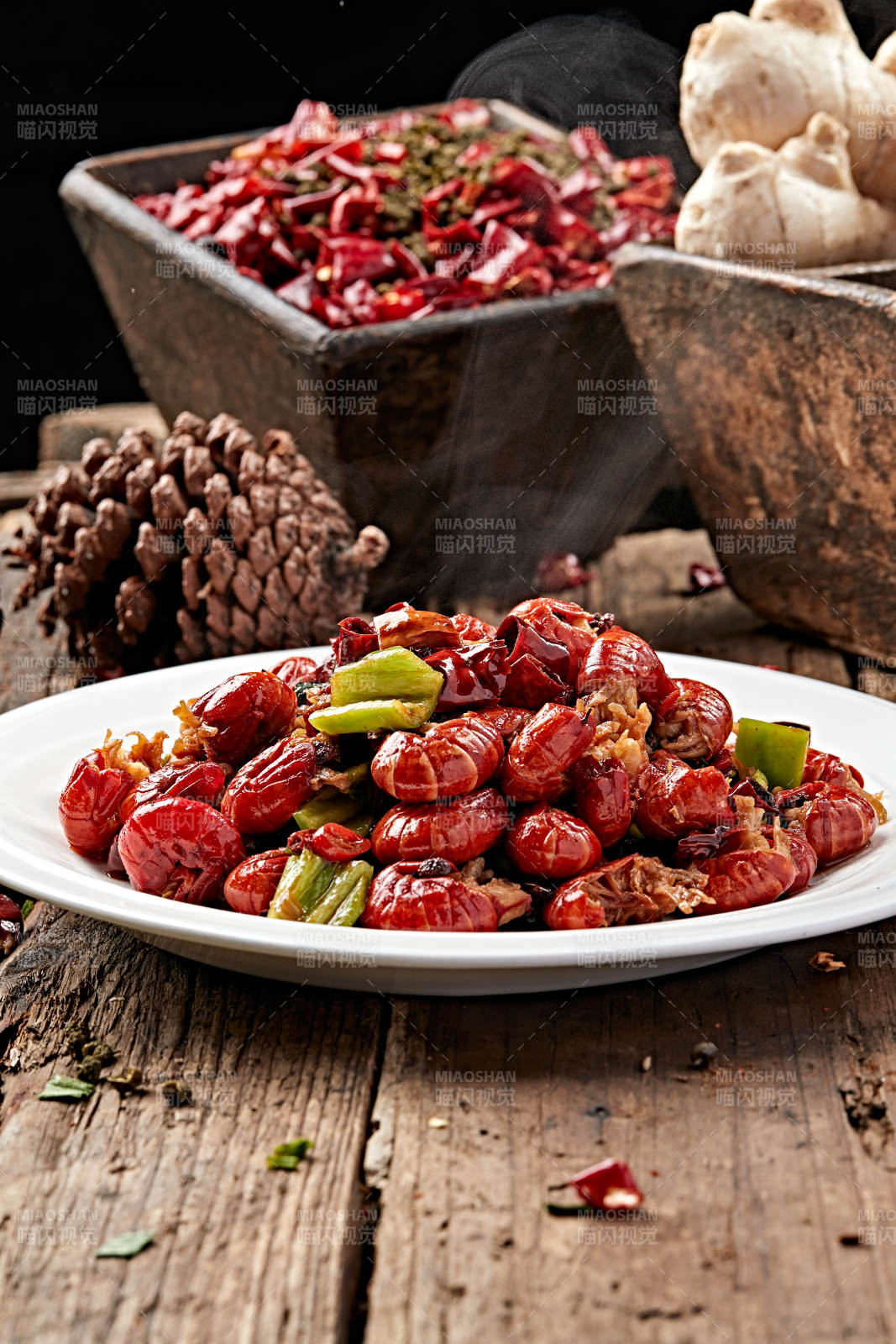 川香辣炒龙虾尾图片