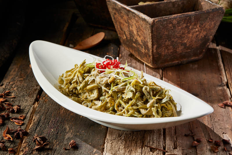 凉拌挂粉野黄花菜图片