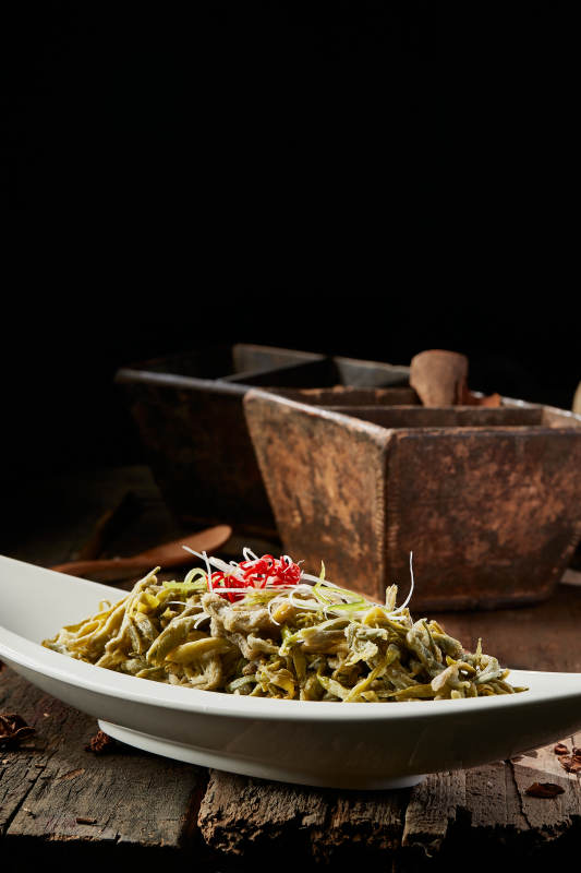 凉拌挂粉野黄花菜图片