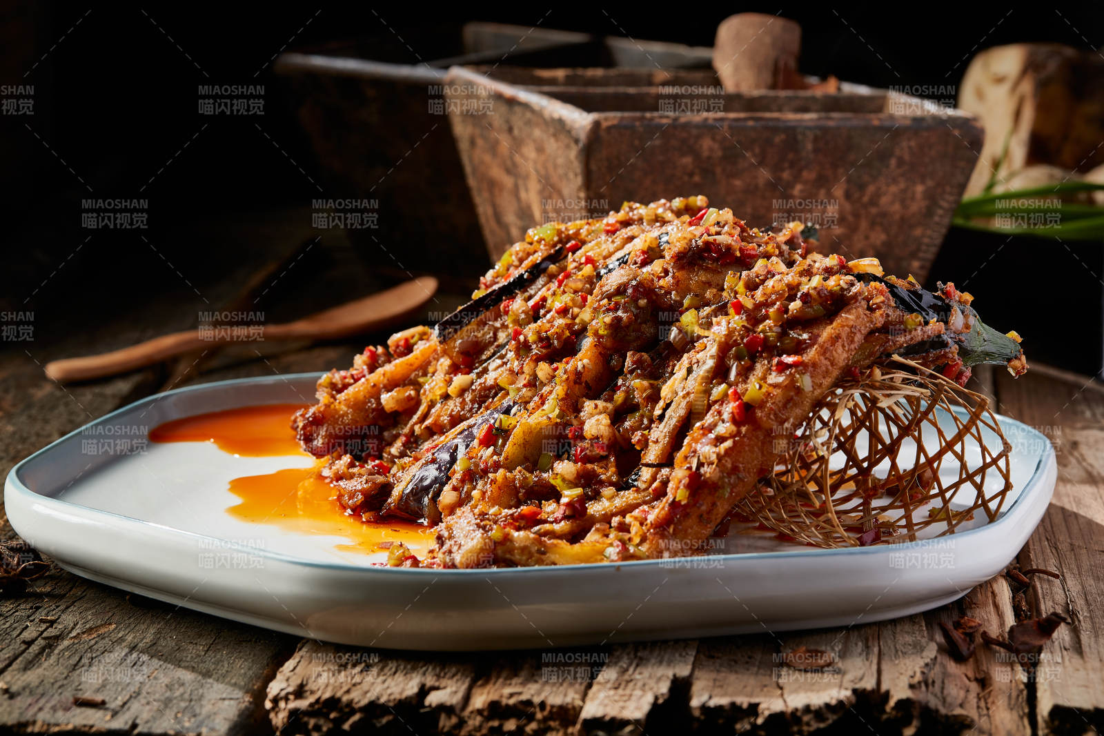 肉沫竹篓酱茄子图片