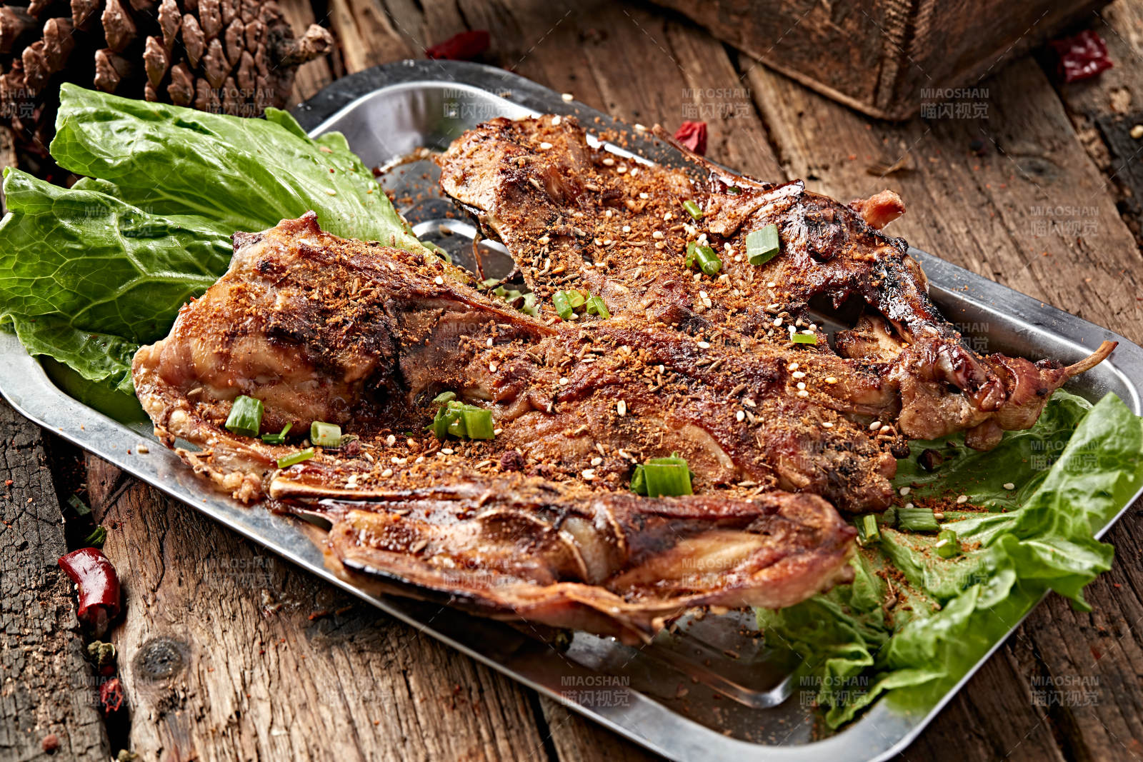 炭烤秘制鸡架图片