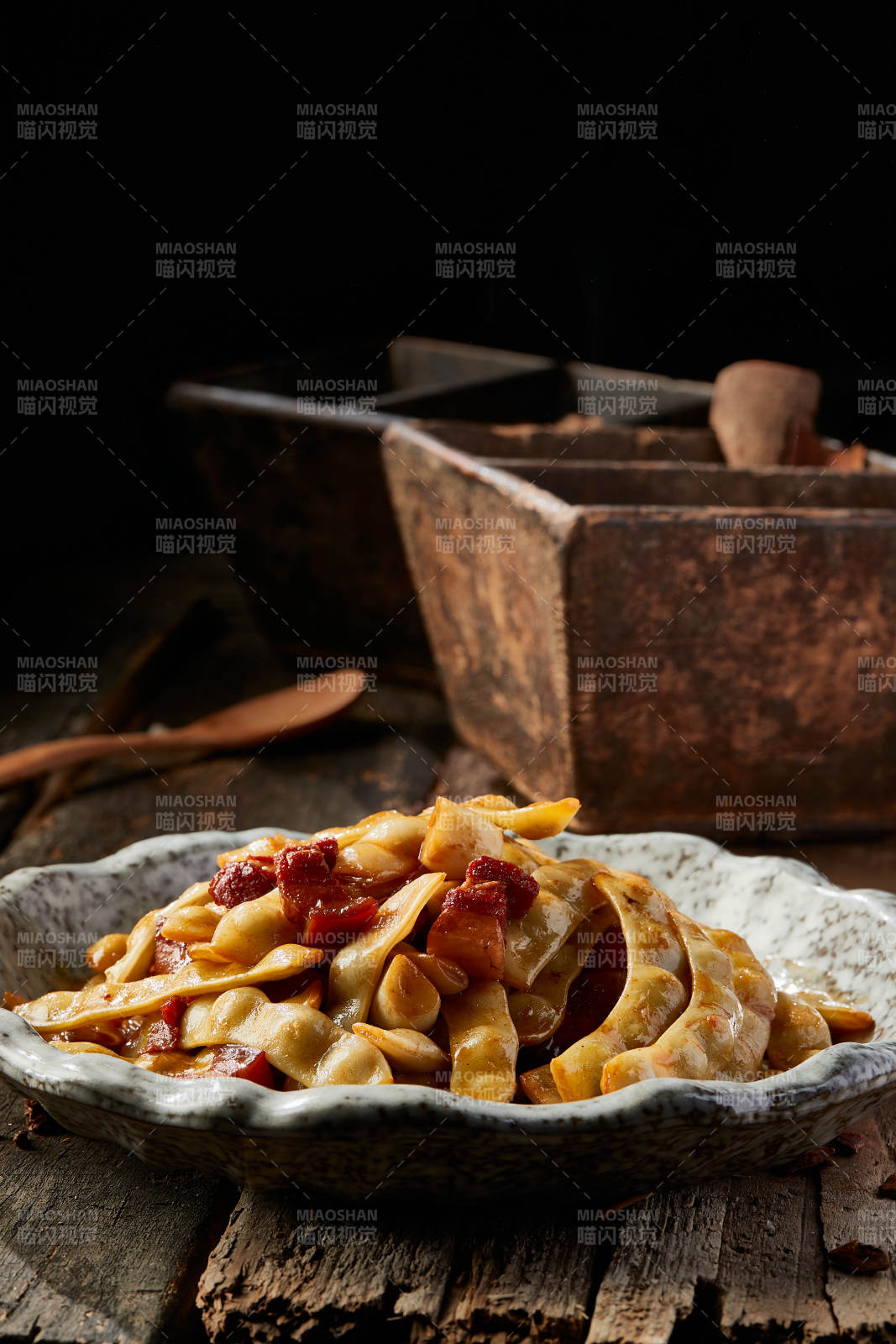 红烧肉炖豆角图片