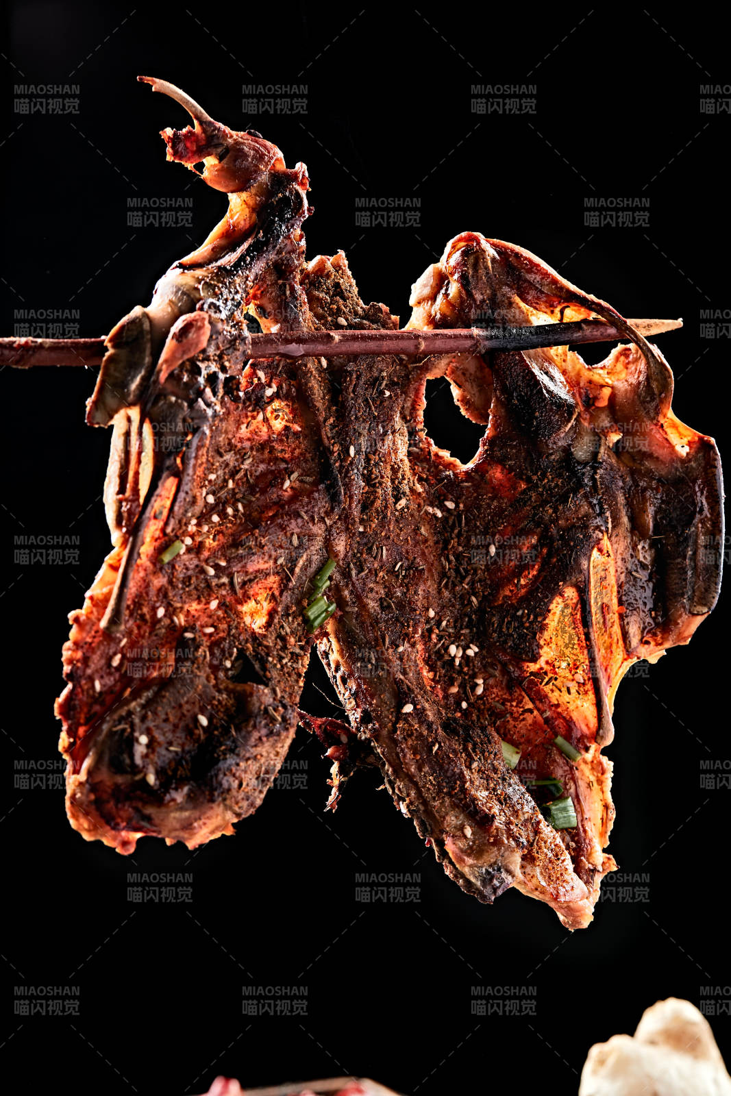 炭烤秘制鸡架图片