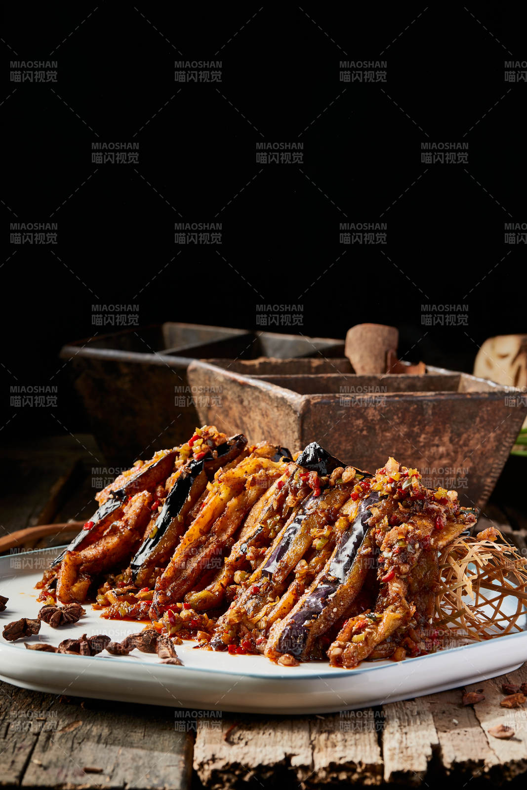 肉沫竹篓酱茄子图片