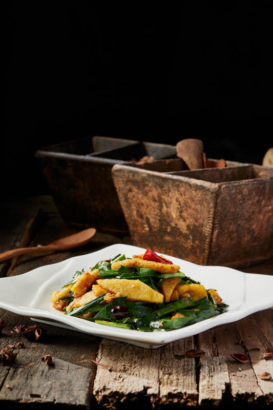 韭菜小炒绿豆粉饹馇图片