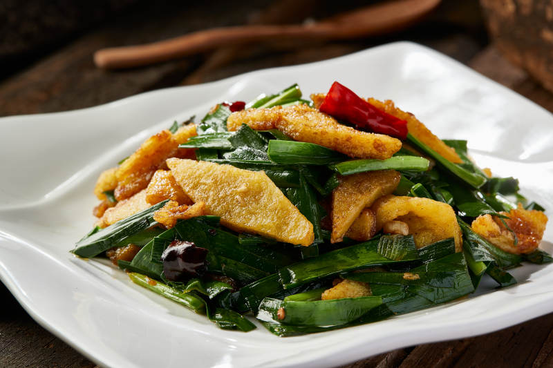 韭菜小炒绿豆粉饹馇图片