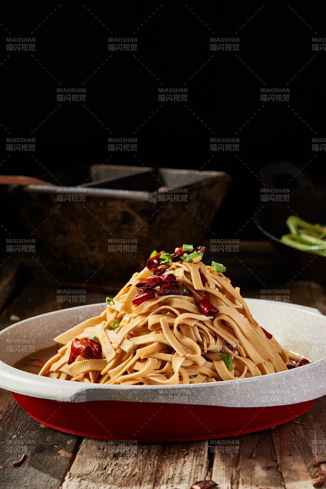 葱香辣炒干豆腐丝图片