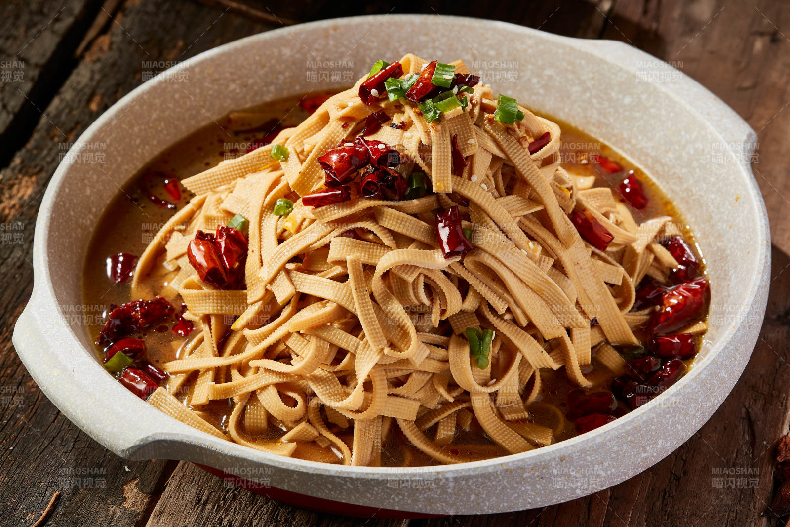 葱香辣炒干豆腐丝图片