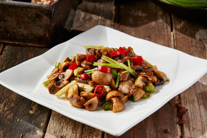 湘味小炒白口蘑图片