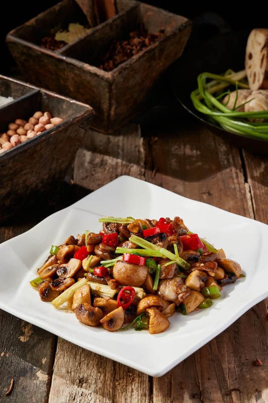 湘味小炒白口蘑图片