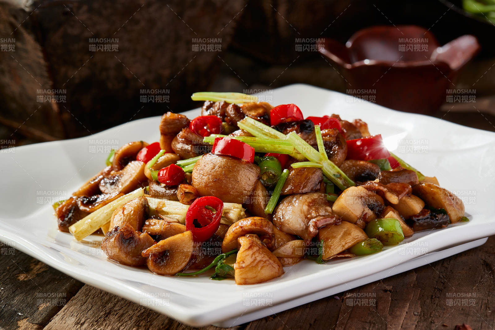 湘味小炒白口蘑图片