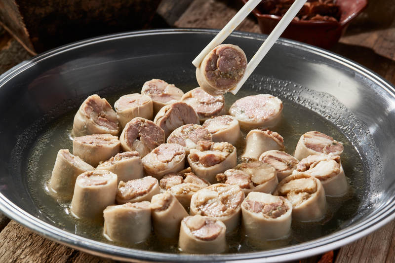 水煮传统蒙餐羊肉肠图片