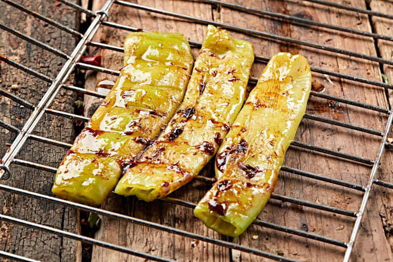 炭烤青辣椒图片